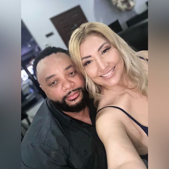 Meet your Posher, Elisa - Picture 2 of 4